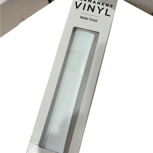 Four oh Five White Permanent Vinyl Roll, Gray iron on - Picture 3 of 4